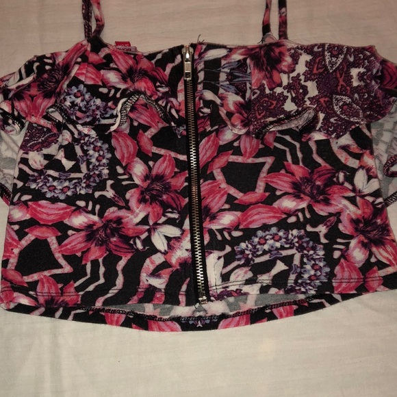 Bongo Halter Top - Picture 3 of 6